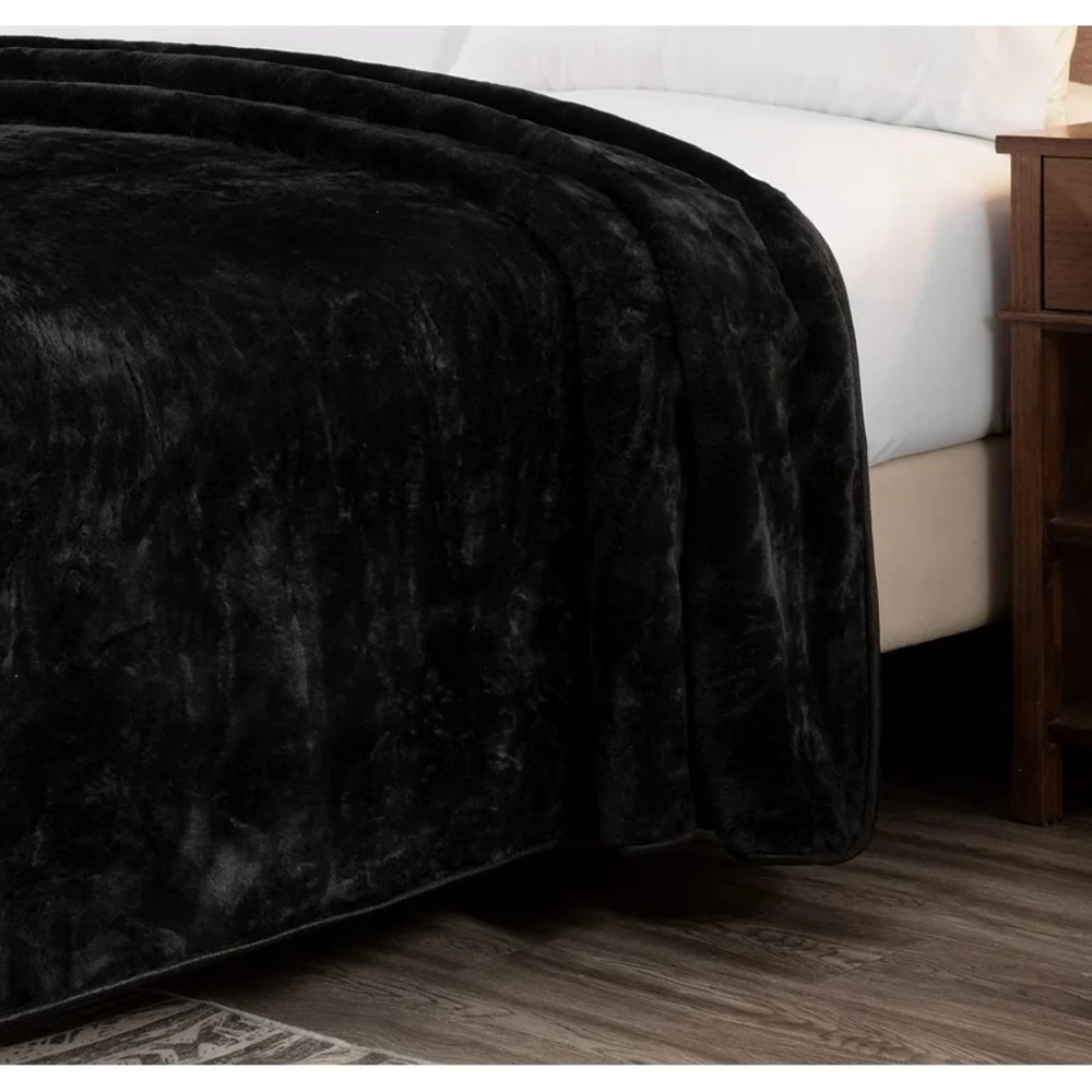 Plush Velvet Black Bed Blanket - king Soft Luxury Throw - Picture 3 of 7